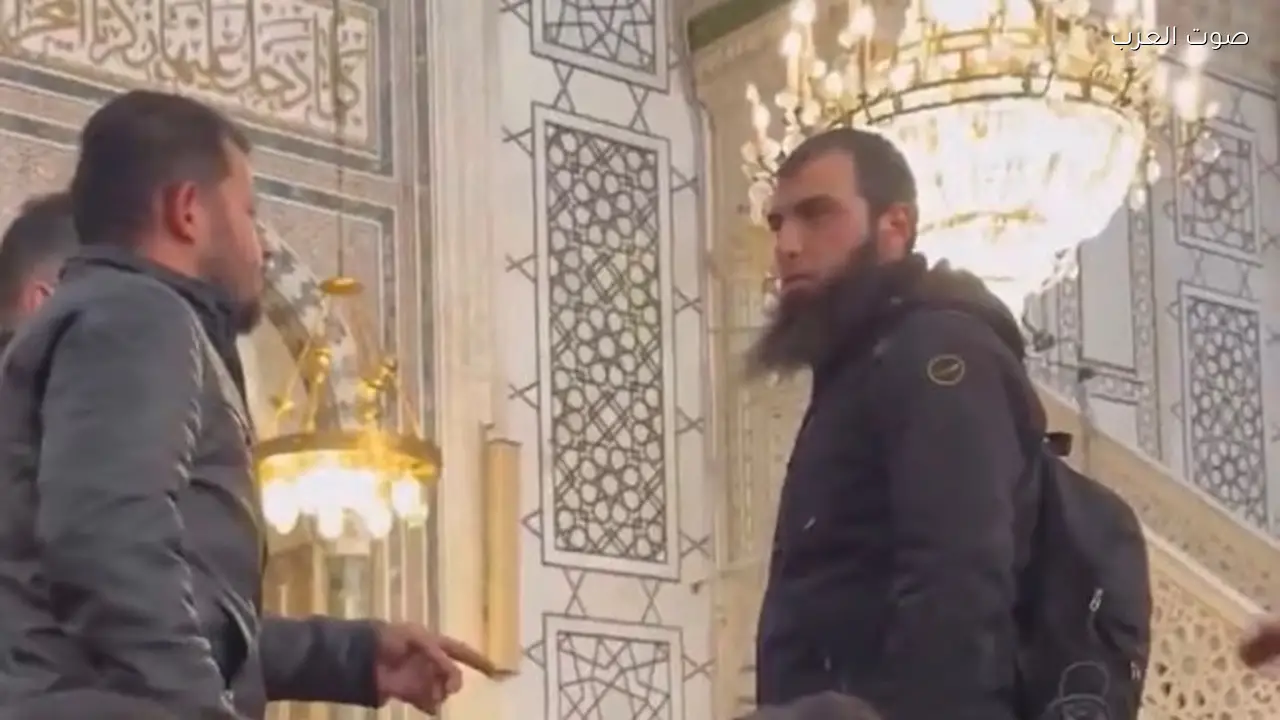 تركي يدعي أنه المهدي المنتظر في الجامع الأموي