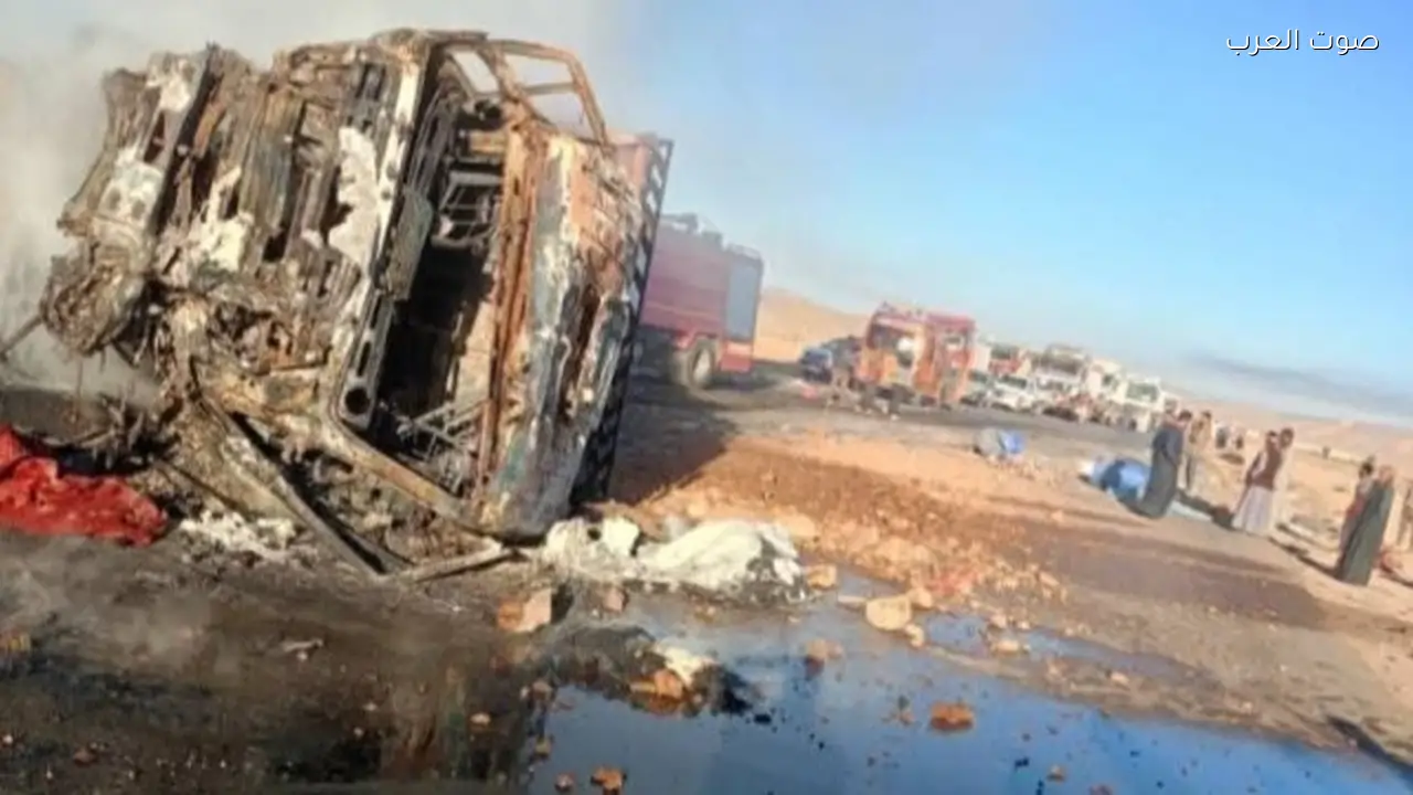 تصادم سيارتين على طريق إدفو مرسى علم والصور الأولى للحادث