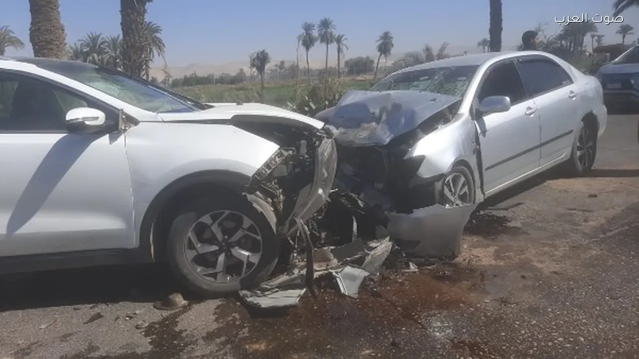 تصادم سيارتين في أسيوط يسفر عن إصابة 3 أشخاص