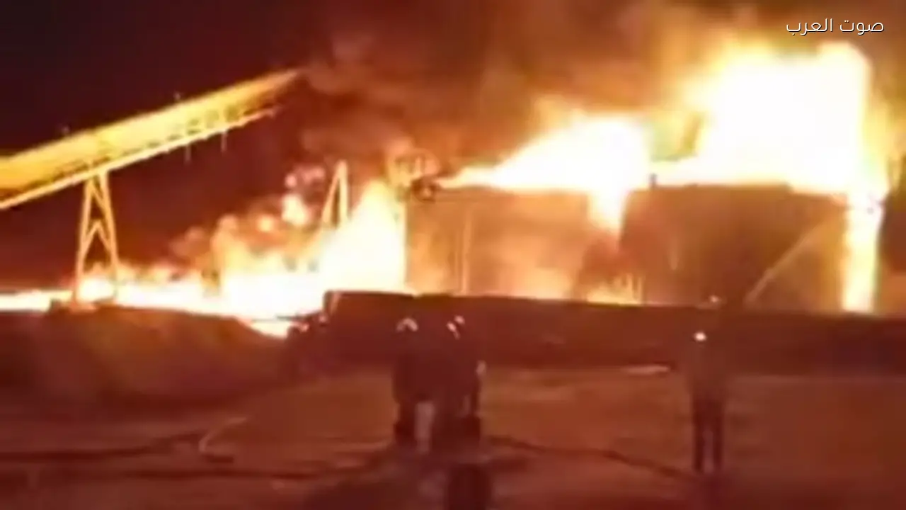 تصريح بدفن عامل وحجز 4 آخرين في حريق مصنع الجبس بأبو زنيمة