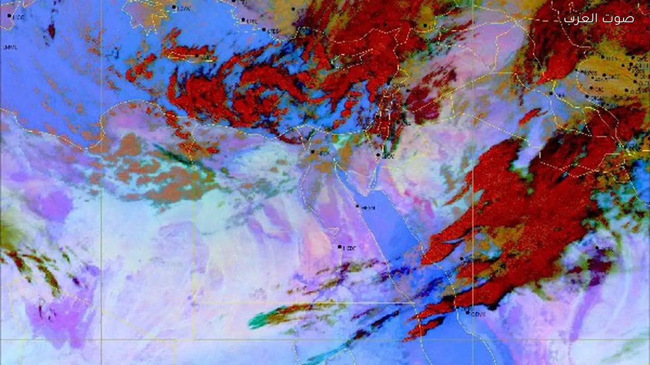 تنبيه من الرمال المثارة وفرص أمطار في بعض المناطق