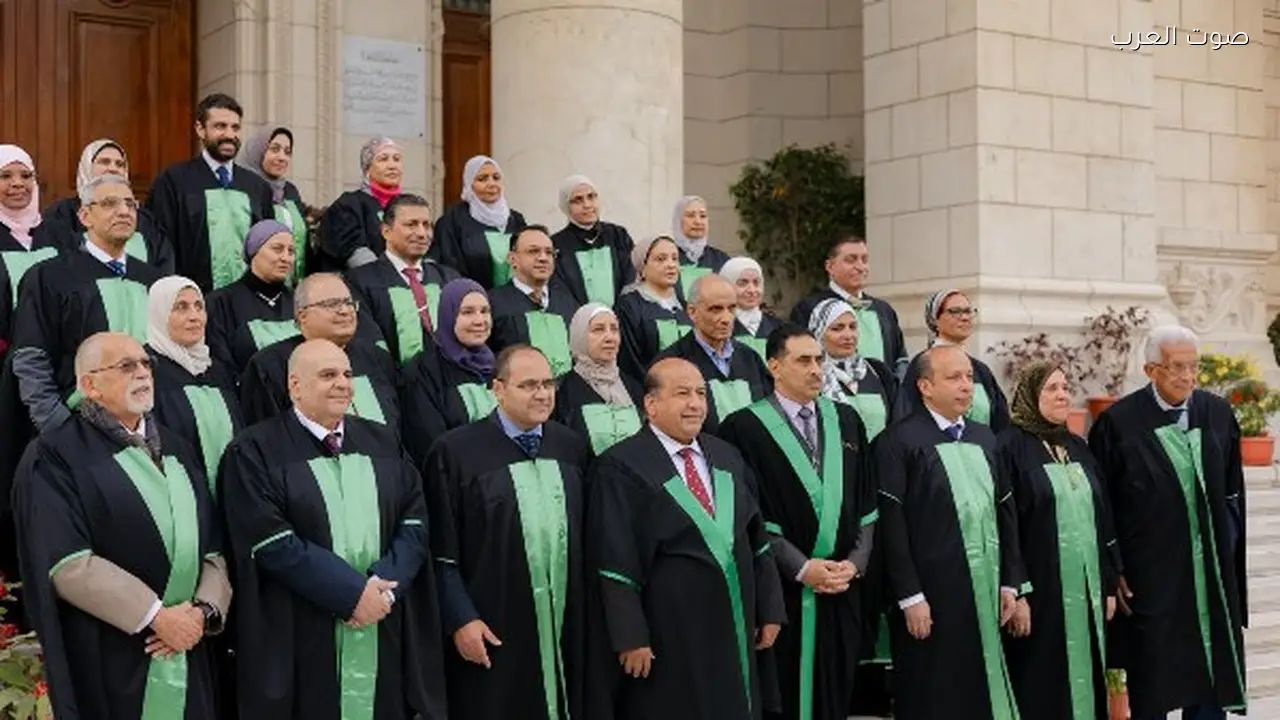 جامعة القاهرة تحتفل بتخرج الدفعة 194 من الطلاب الوافدين بكلية طب قصر العيني