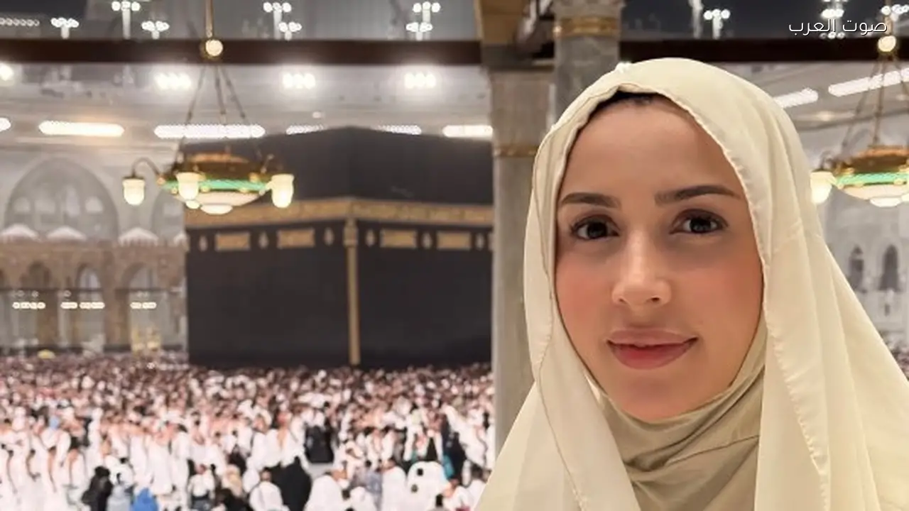 جنات تنشر صورة من العمرة وتدعو بالتقبل