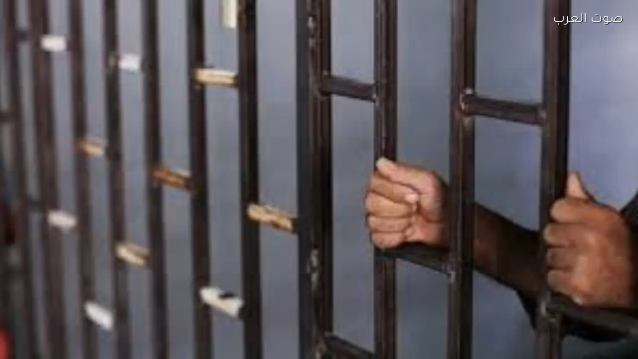 حبس زوج متهم بقتل زوجته بـ 20 طعنة في المحلة 4 أيام