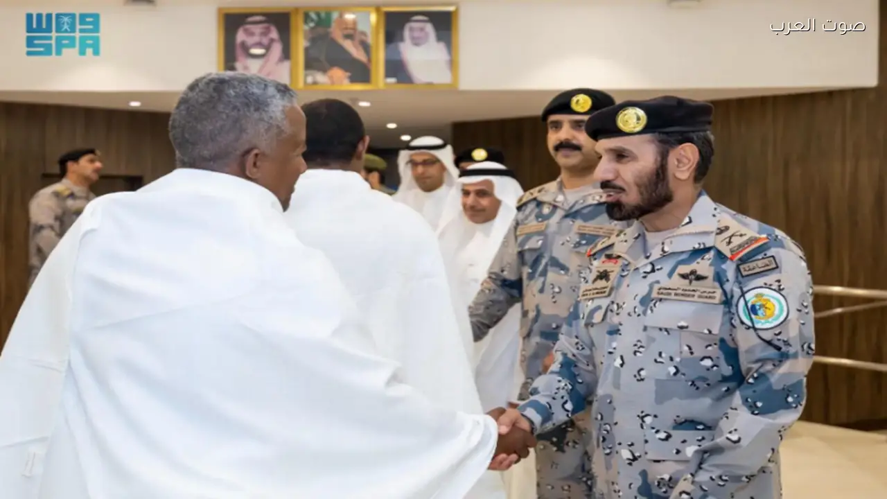 حرس الحدود يستقبل أولى رحلات المعتمرين القادمين لأداء العمرة في رمضان