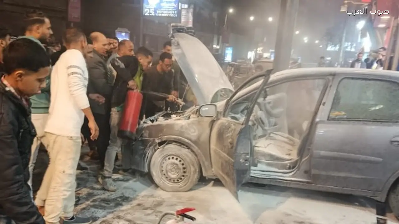 حريق في سيارة ملاكي بمحطة وقود في أسيوط