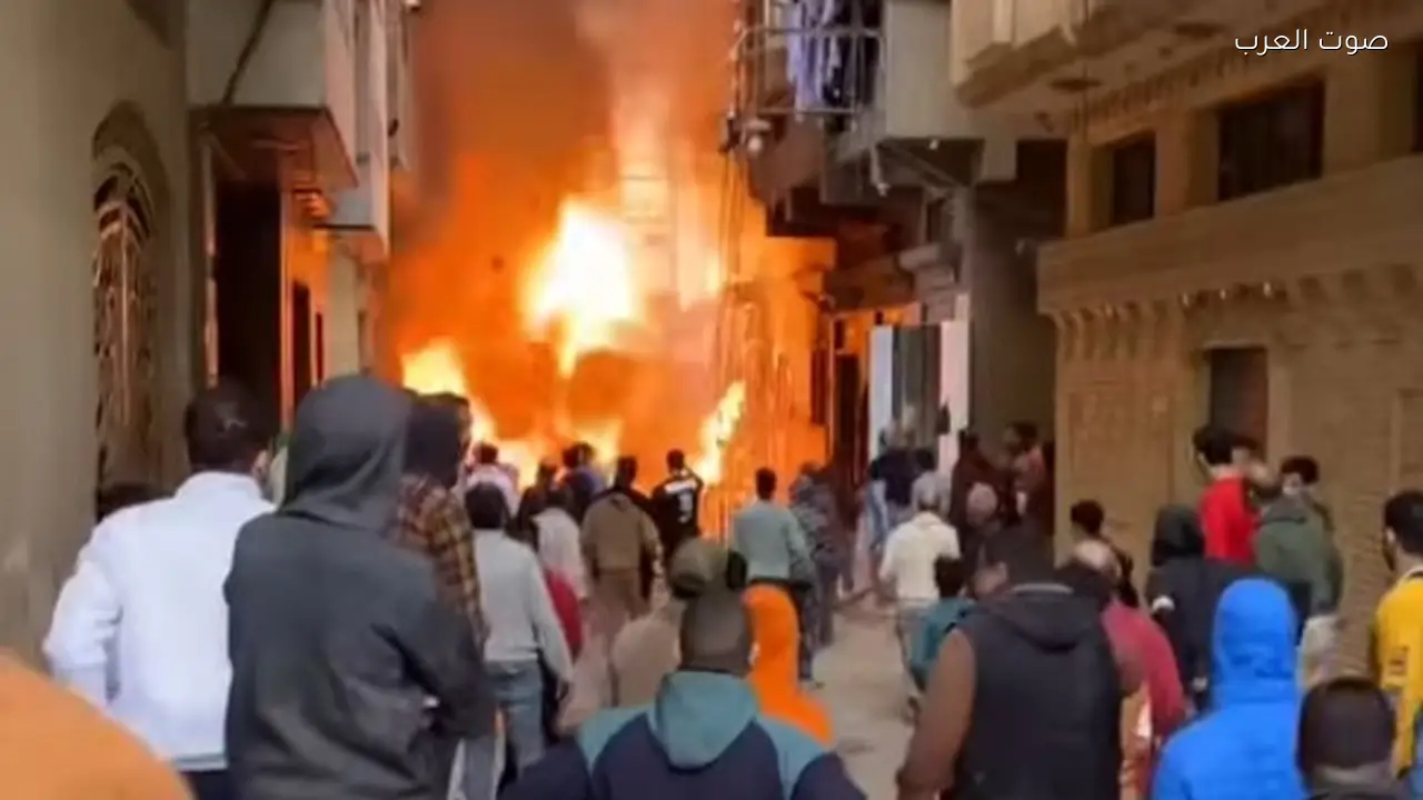 حريق يلتهم مخزن بلاستيك في الصف بالجيزة ويتم إخماده