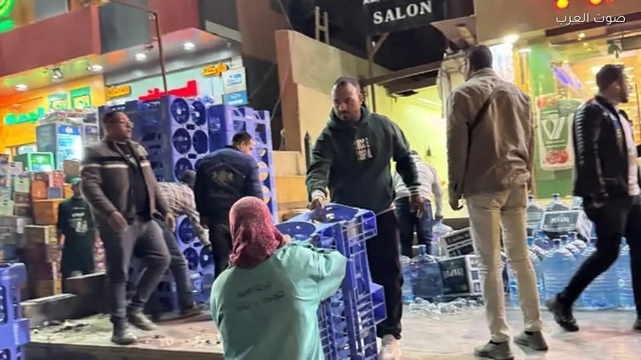 حملات ليلية ونهارية لتنظيم الشوارع في التجمع