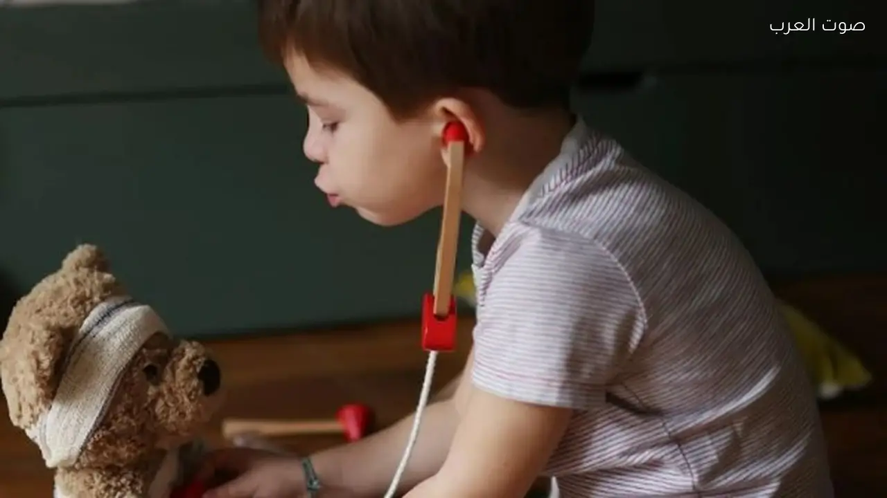 خبراء يحذرون من خطر الدمى الذكية على الأطفال