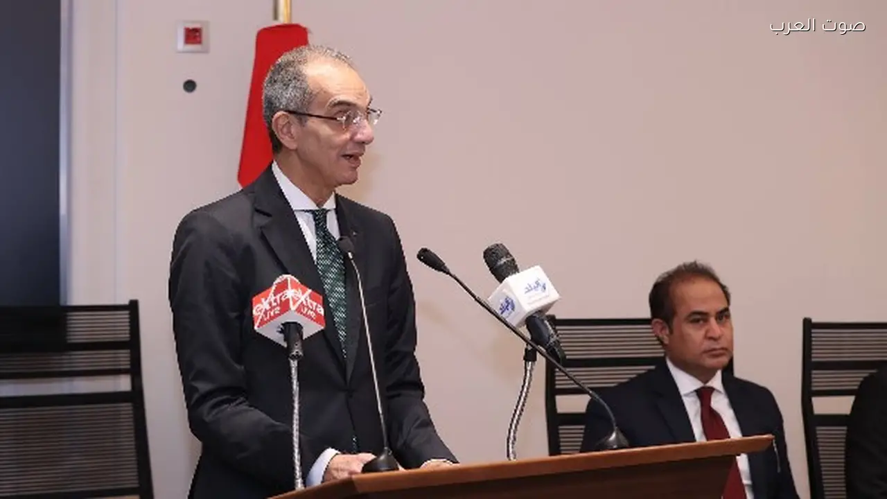 خطة من 5 محاور لحماية الأطفال من مخاطر الإنترنت وفق عمرو طلعت