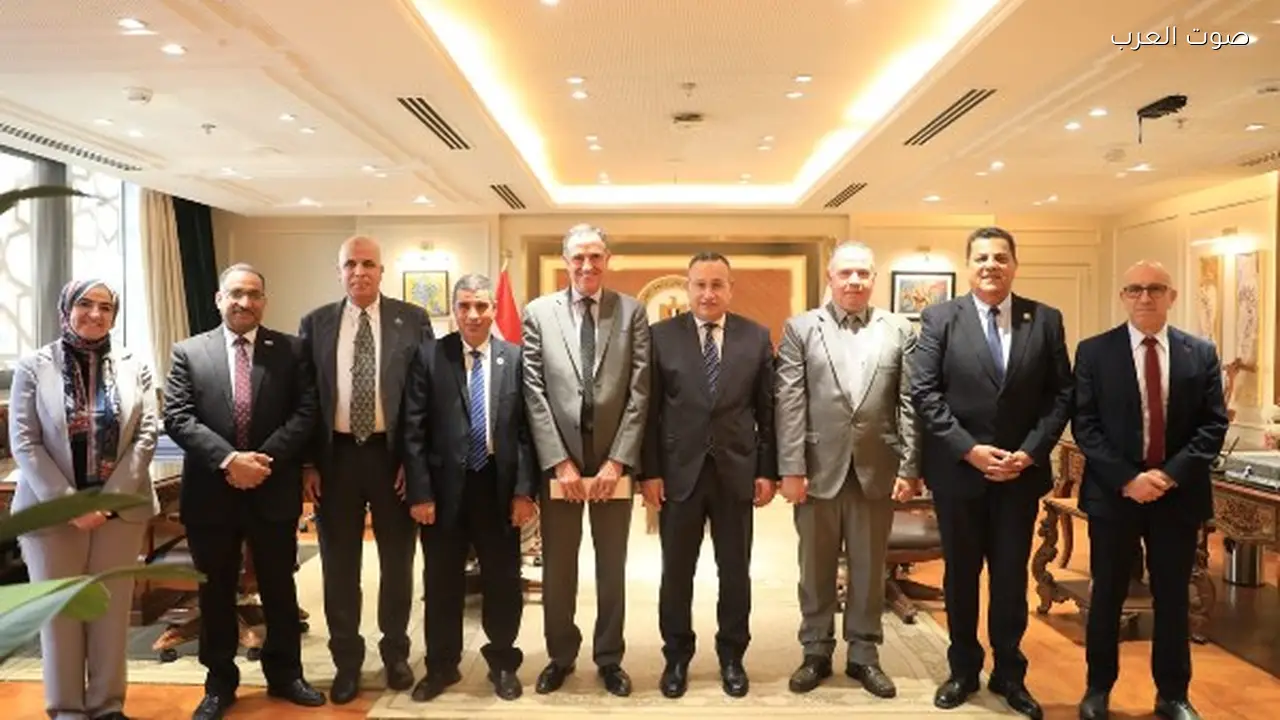 دعم الجامعات التكنولوجية في مصر وتعزيز شراكاتها الدولية والصناعية