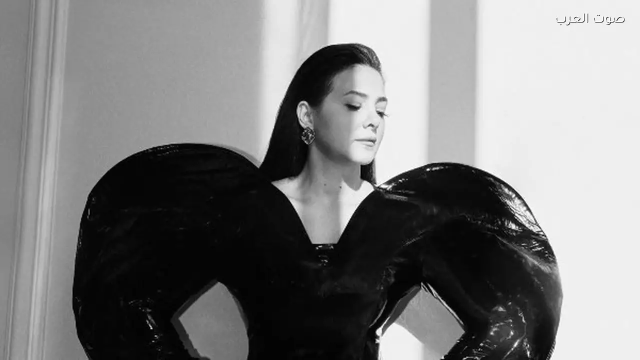 دنيا سمير غانم تتألق بإطلالة جديدة في جلسة تصوير حديثة