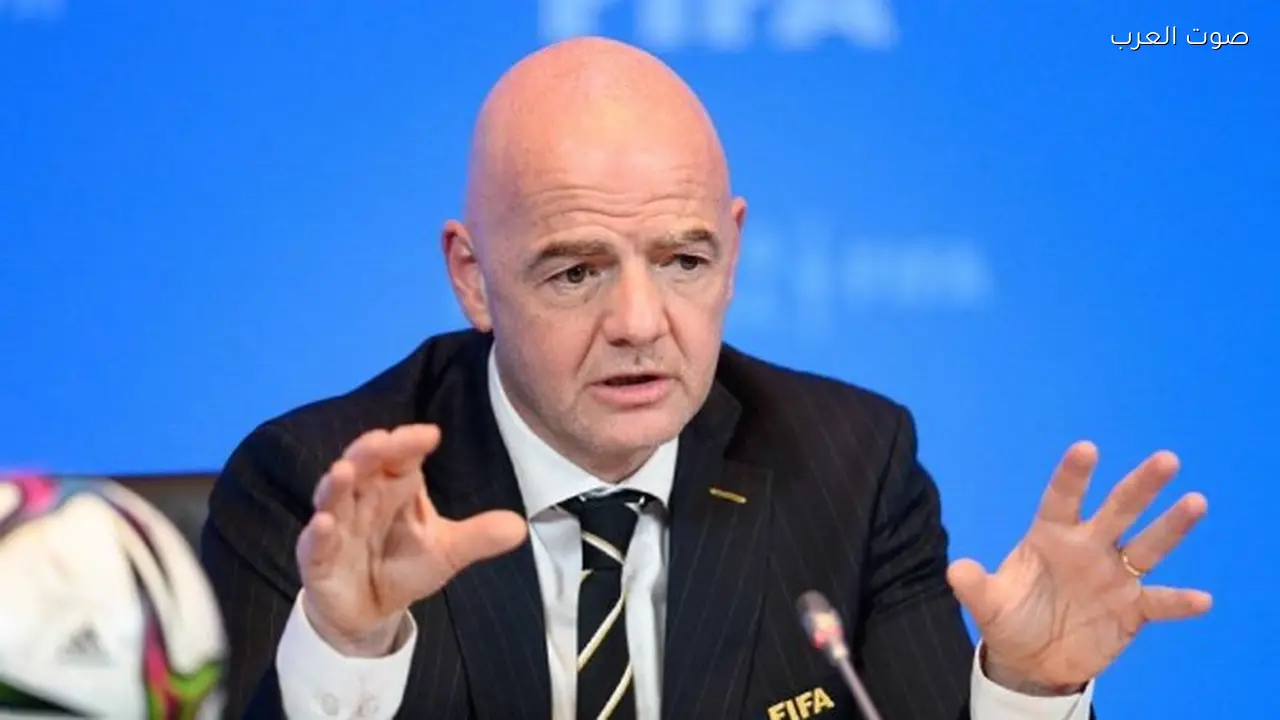 رئيس الفيفا يحصل على جنسية عربية جديدة