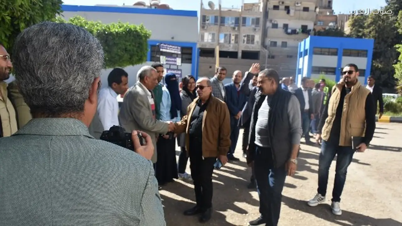 رئيس القابضة لمياه الشرب يزور مشاريع الصرف الصحي في الأقصر