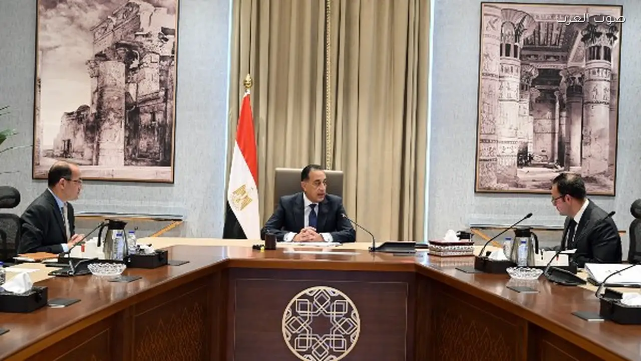 رئيس الوزراء ووزير المالية يناقشان مراجعة صندوق النقد الدولي