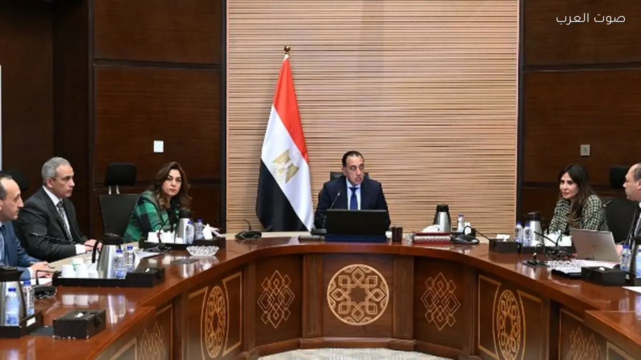 رئيس الوزراء يراجع تقدم مشروعات هيئة تنمية الصعيد