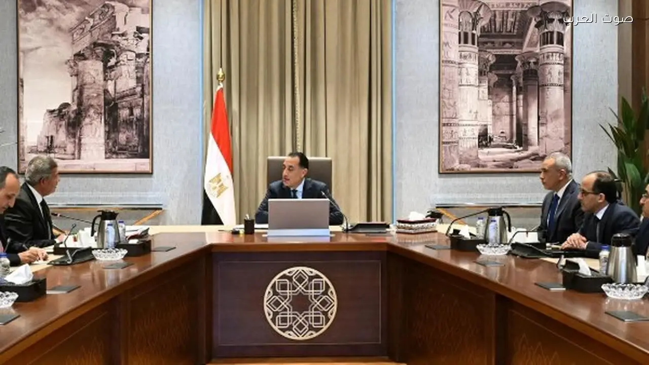 رئيس الوزراء يستقبل رئيس المجلس الأعلى للإعلام ويتلقى تقرير تطوير الإعلام