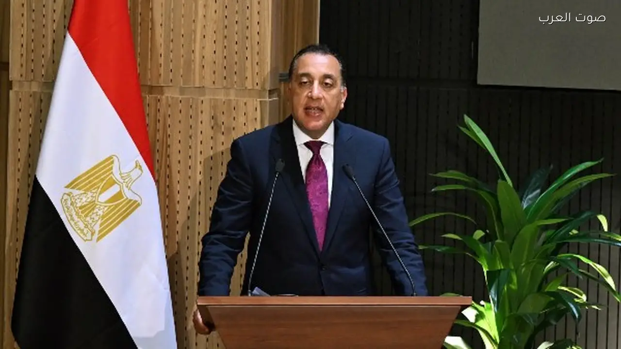 رئيس الوزراء يوضح مصير ملفات التنمية البشرية والصناعية