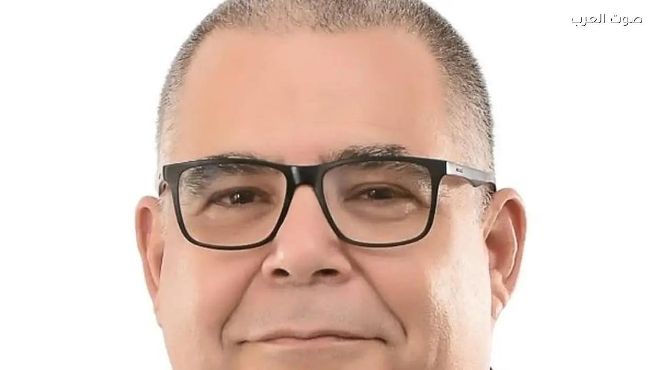 رئيس جامعة القاهرة يهنئ محمد البربري بزمالة فخرية من الكلية الملكية للجراحين