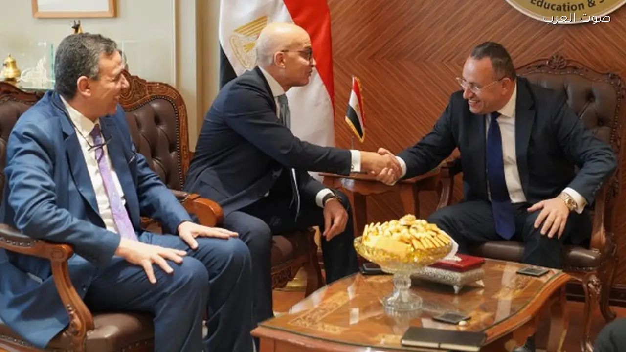 رئيس جامعة عين شمس يهنئ وزير التعليم العالي الجديد