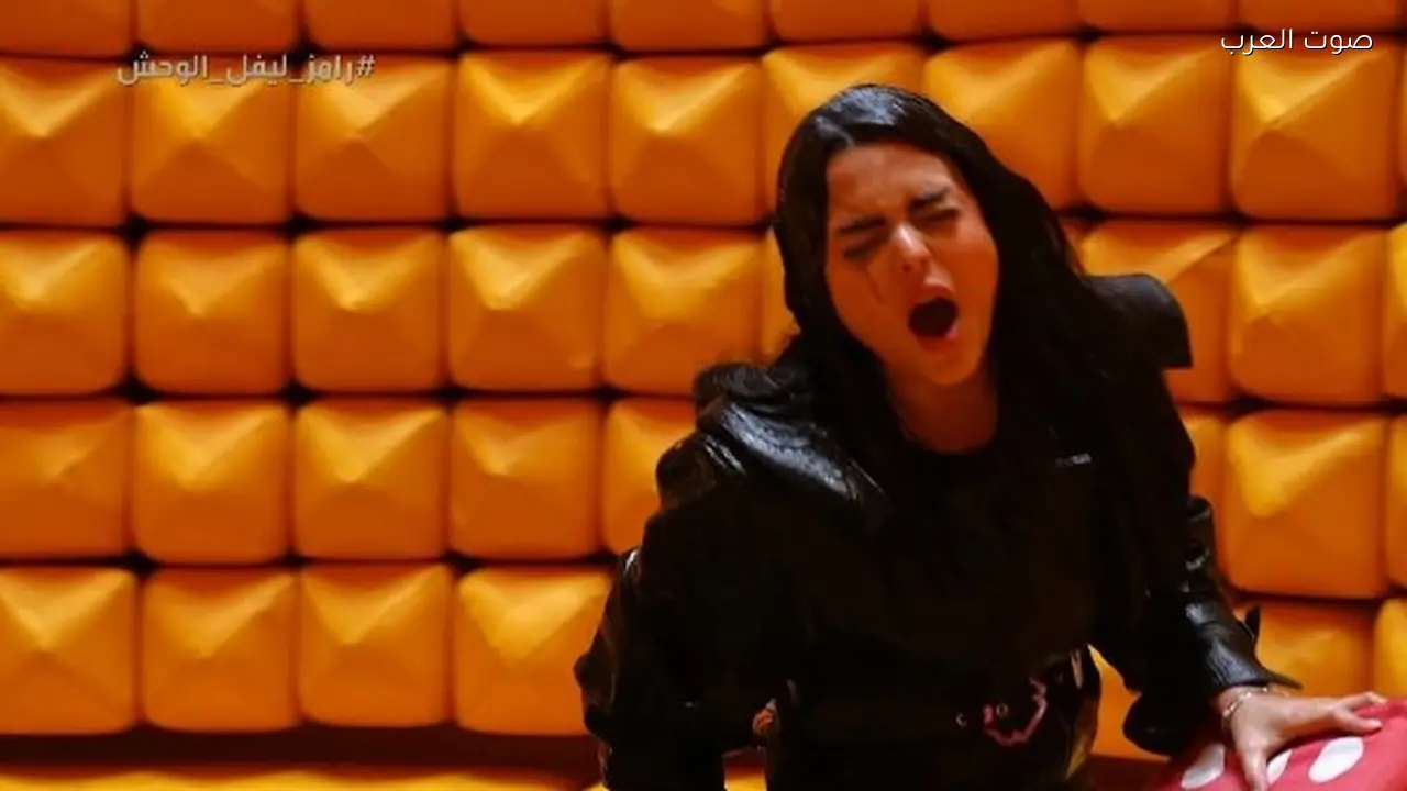 رامز جلال يسخر من أسماء جلال في برنامج جديد