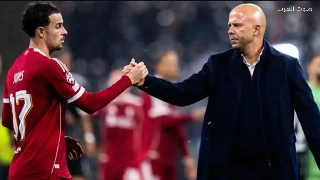 سلوت يؤكد: جونز باقٍ في ليفربول