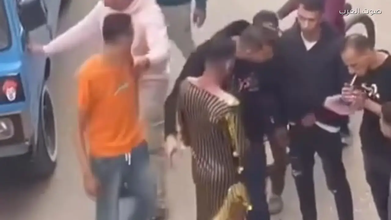 شاب يرتدي بدلة رقص يتعرض لأزمة في القليوبية