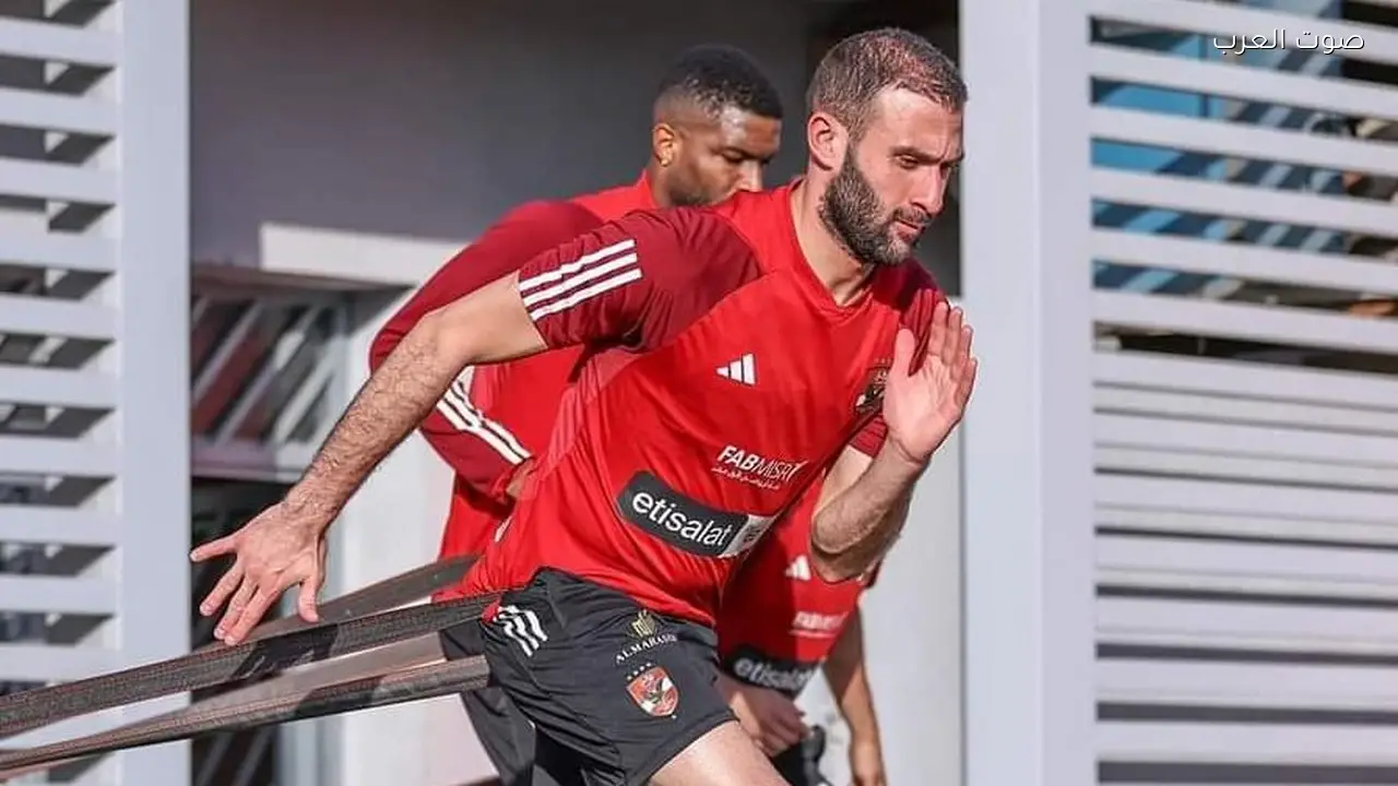 شوبير يعبر عن استيائه من مغادرة عمر كمال للأهلي