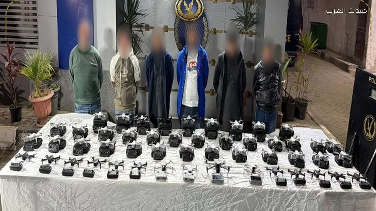 ضبط 46 طائرة درون مع 5 أشخاص في القاهرة