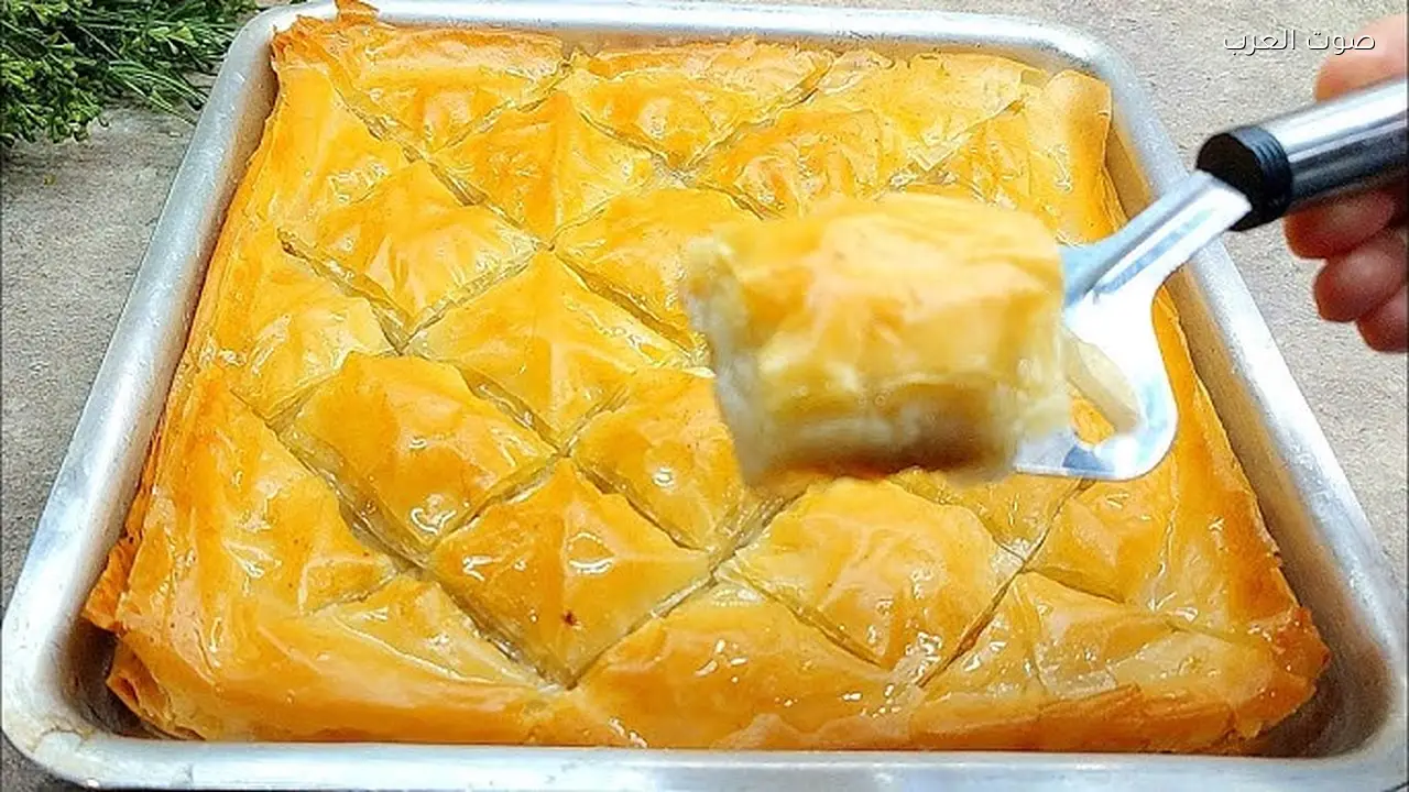 طريقة تحضير الجلاش الحلو بالمكسرات بسهولة