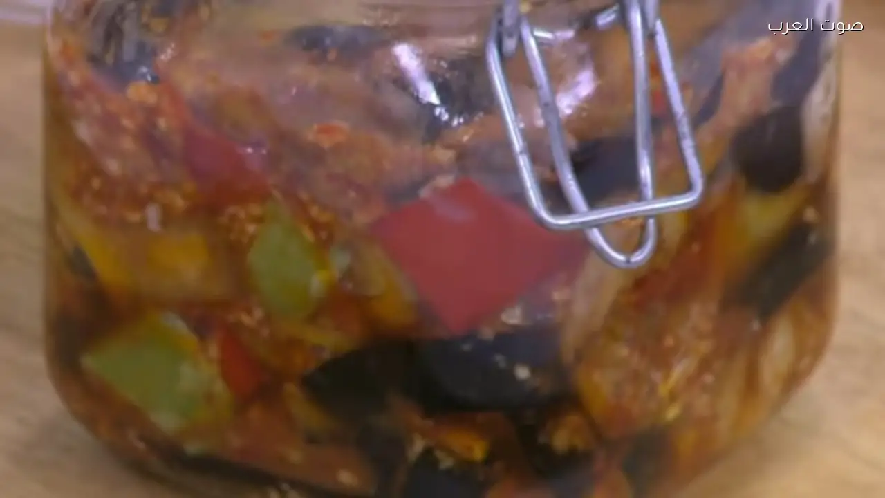 طريقة تحضير باذنجان مخلل مع بهريسة الشطة