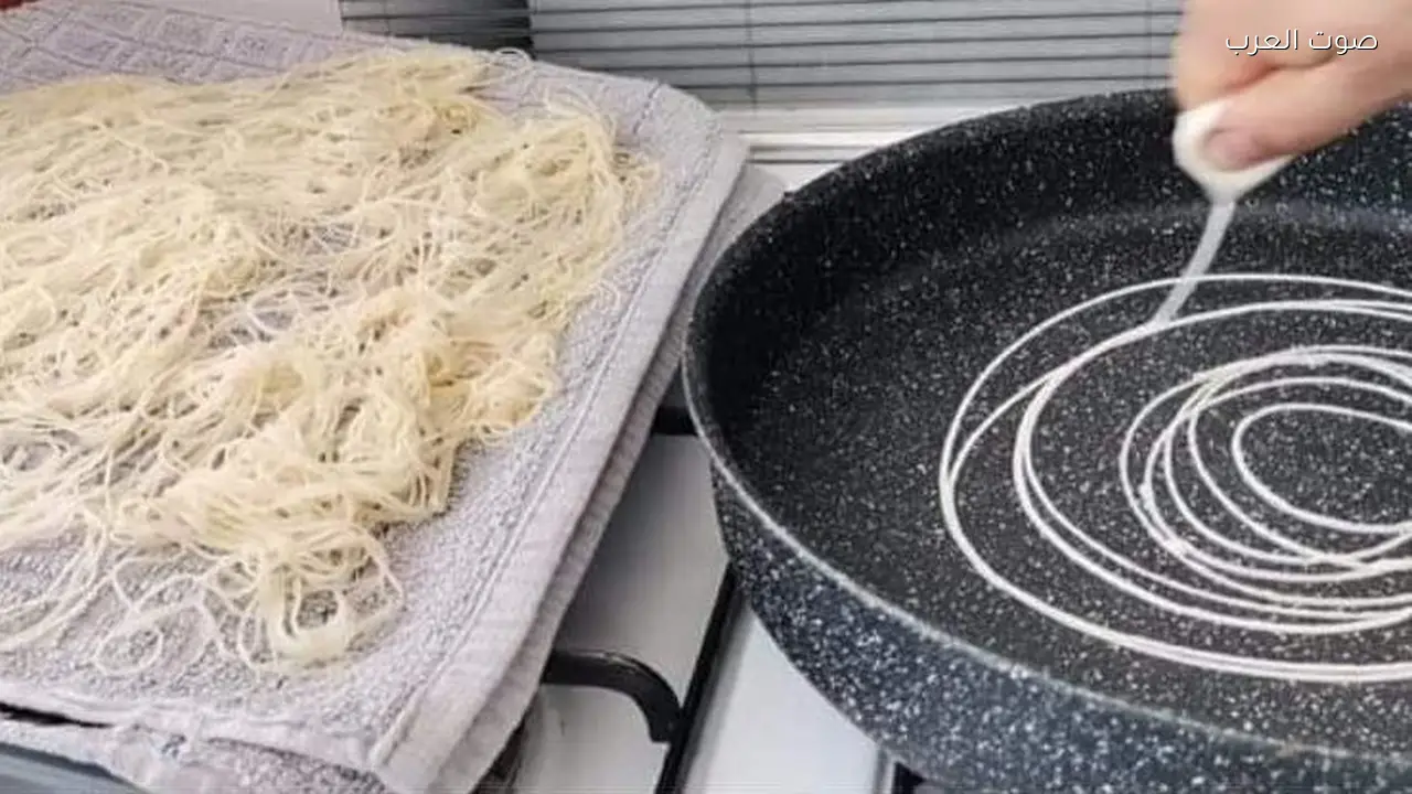 طريقة سهلة لتحضير عجينة الكنافة في المنزل