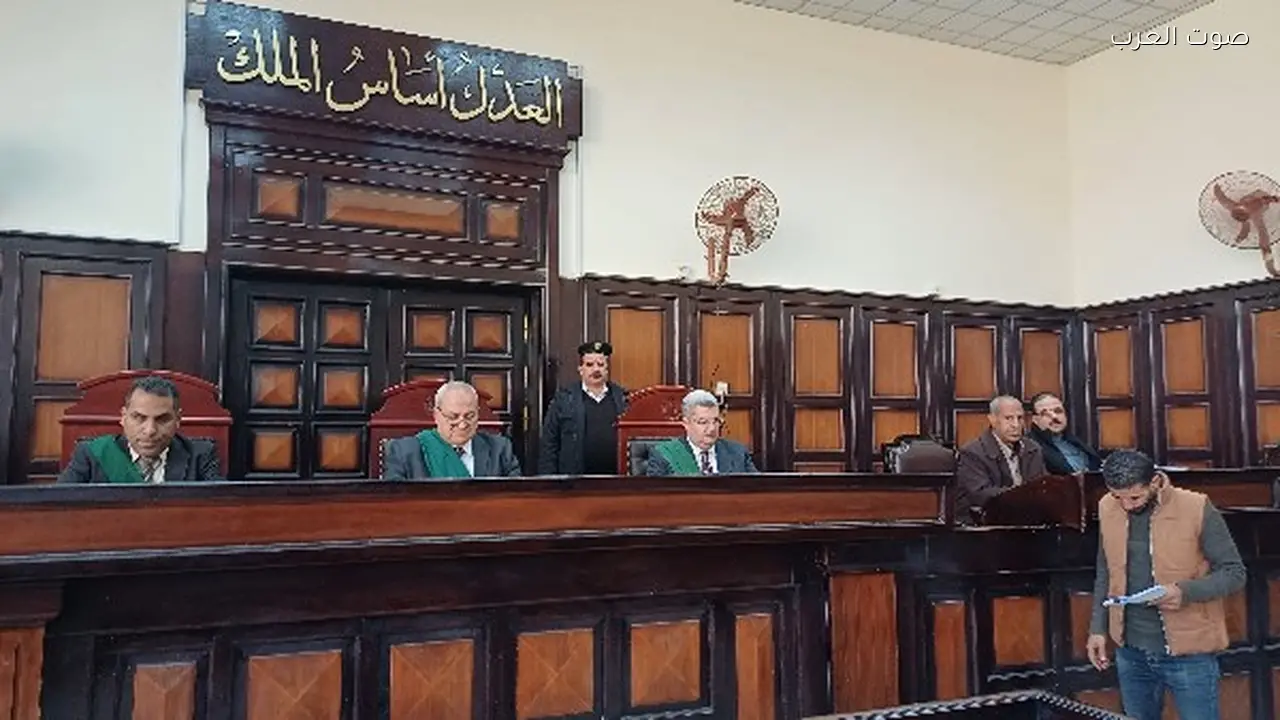 عامل يستدرج ابن عمه ويعتدي عليه في منزل مهجور بأسيوط