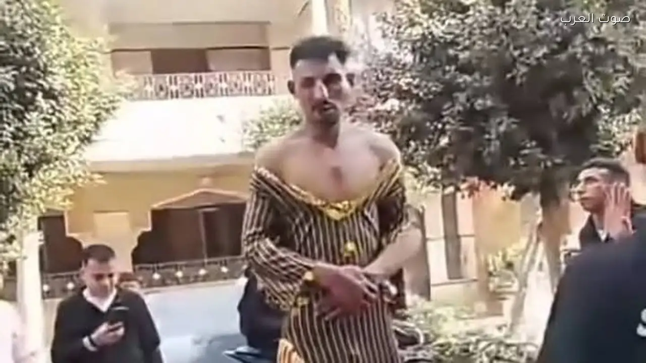عرض الشاب إسلام ضحية ارتداء الملابس النسائية على الطب الشرعي بالقليوبية
