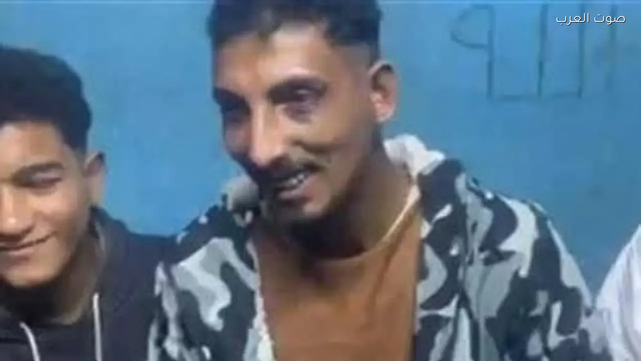 عمدة ميت عاصم يوضح تفاصيل إجبار شاب على ارتداء بدلة رقص ببنها