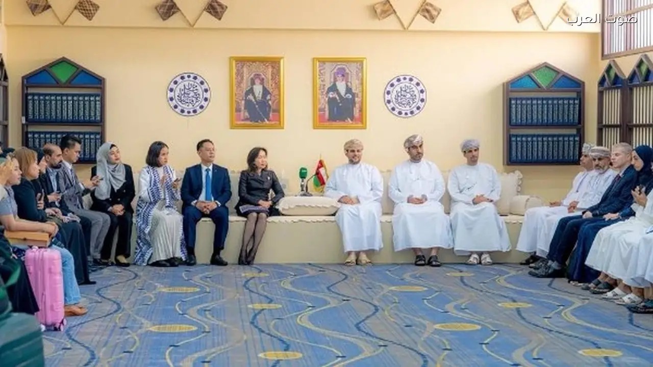 عُمان وتايلاند تعززان التعاون في صناعة المأكولات البحرية