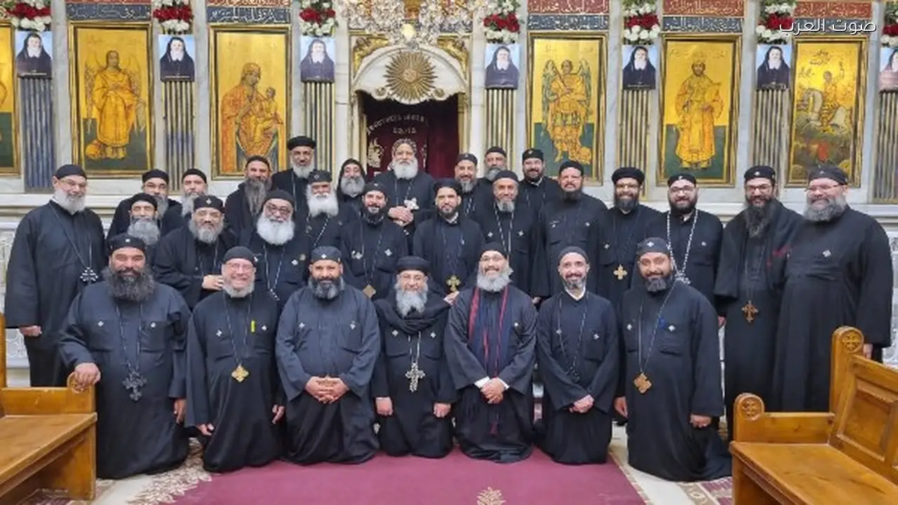 كهنة إيبارشية حلوان يستمرون في خلوة روحية بدير المحرق بأسيوط