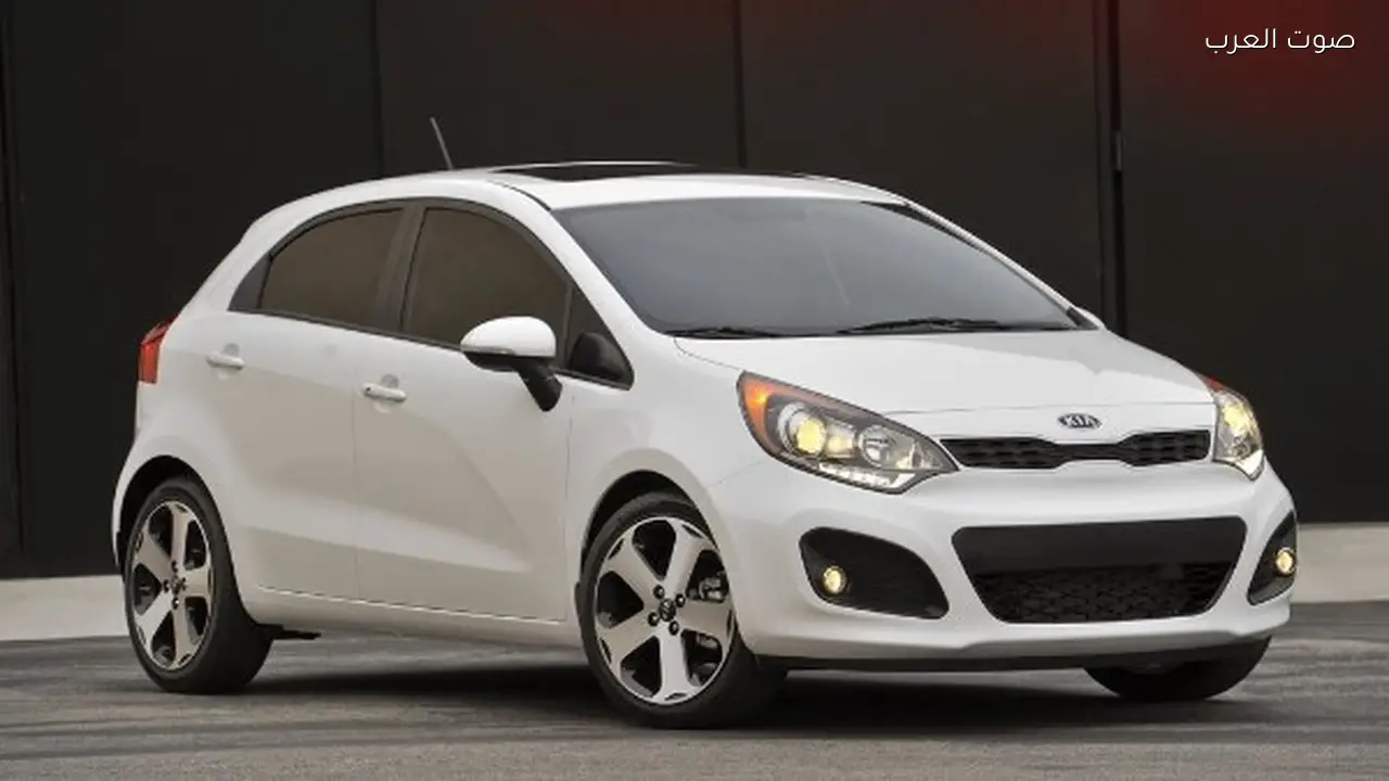 كيا ريو هاتشباك بسعر 400 ألف جنيه مع المواصفات والصور
