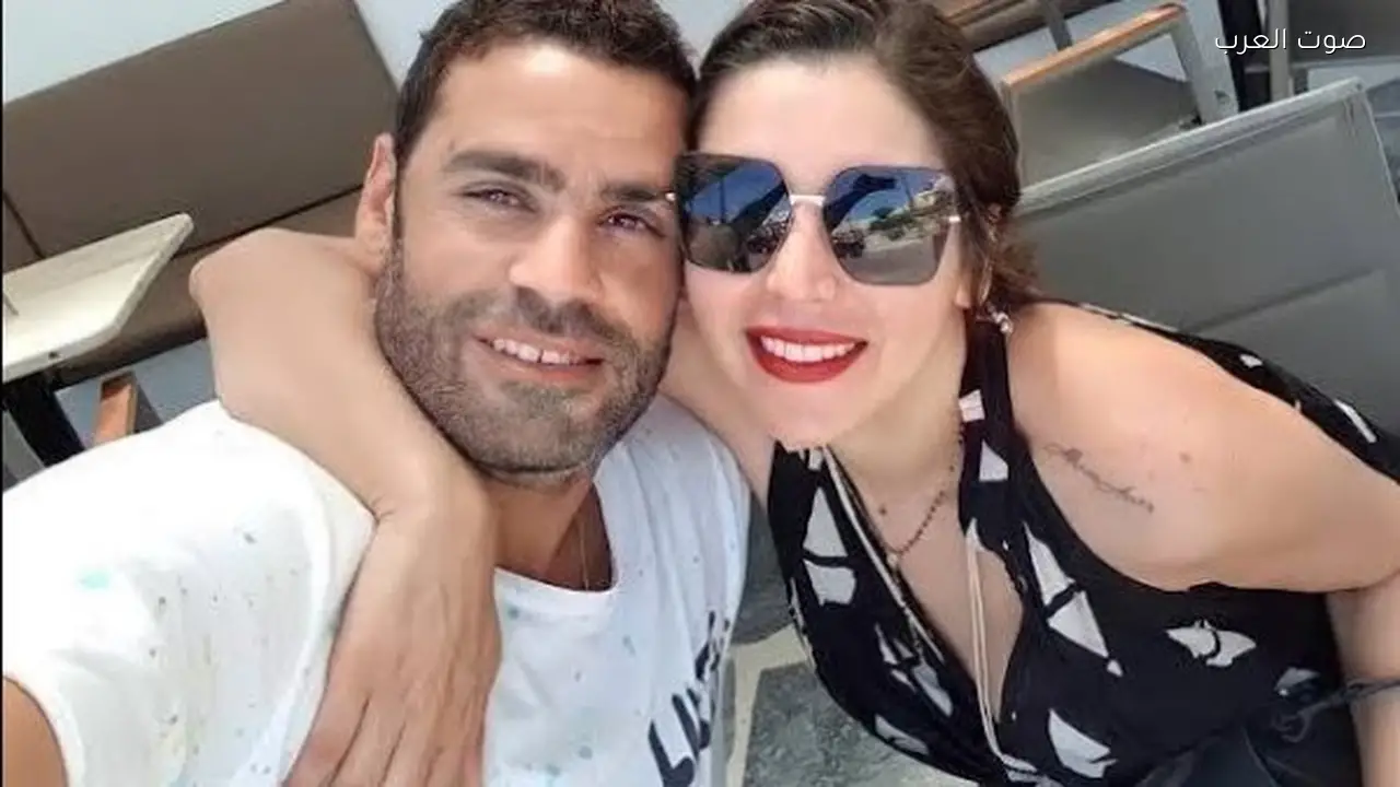 لقاء الخميسي توضح موقفها من أنباء زواج عبد المنصف الثاني