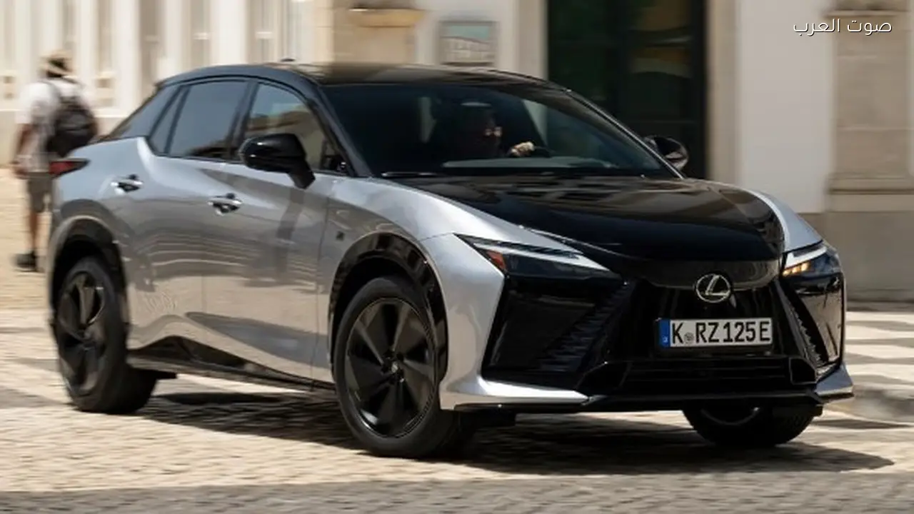 لكزس تكشف عن سيارتها الكهربائية RZ بقوة 408 حصان