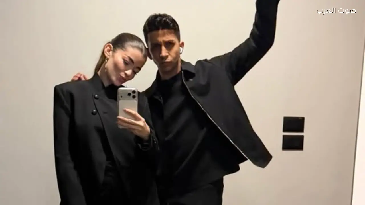 ليلي زاهر تحتفل بعيد الحب مع هشام جمال
