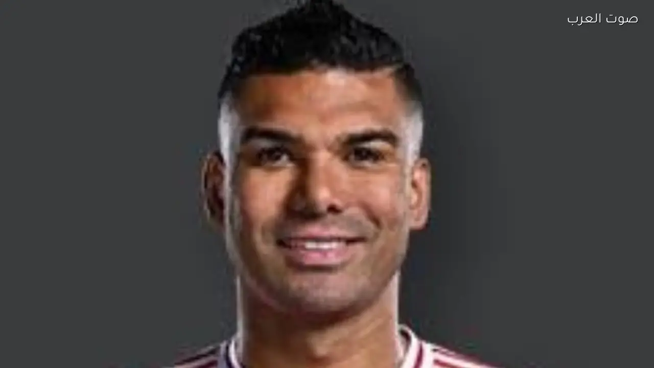 مانشستر يونايتد يبحث عن بديل لكاسيميرو وتونالي في المقدمة