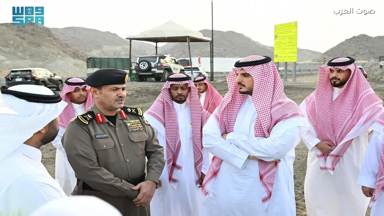 محافظ الطائف يتفقد مشروع الطريق الرابط بين طريق السيل وطريق عشيرة الرياض
