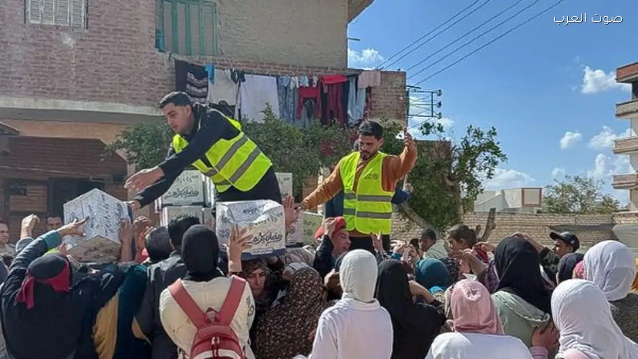 مستقبل مصر يوزع 40 ألف كرتونة غذائية على المحتاجين