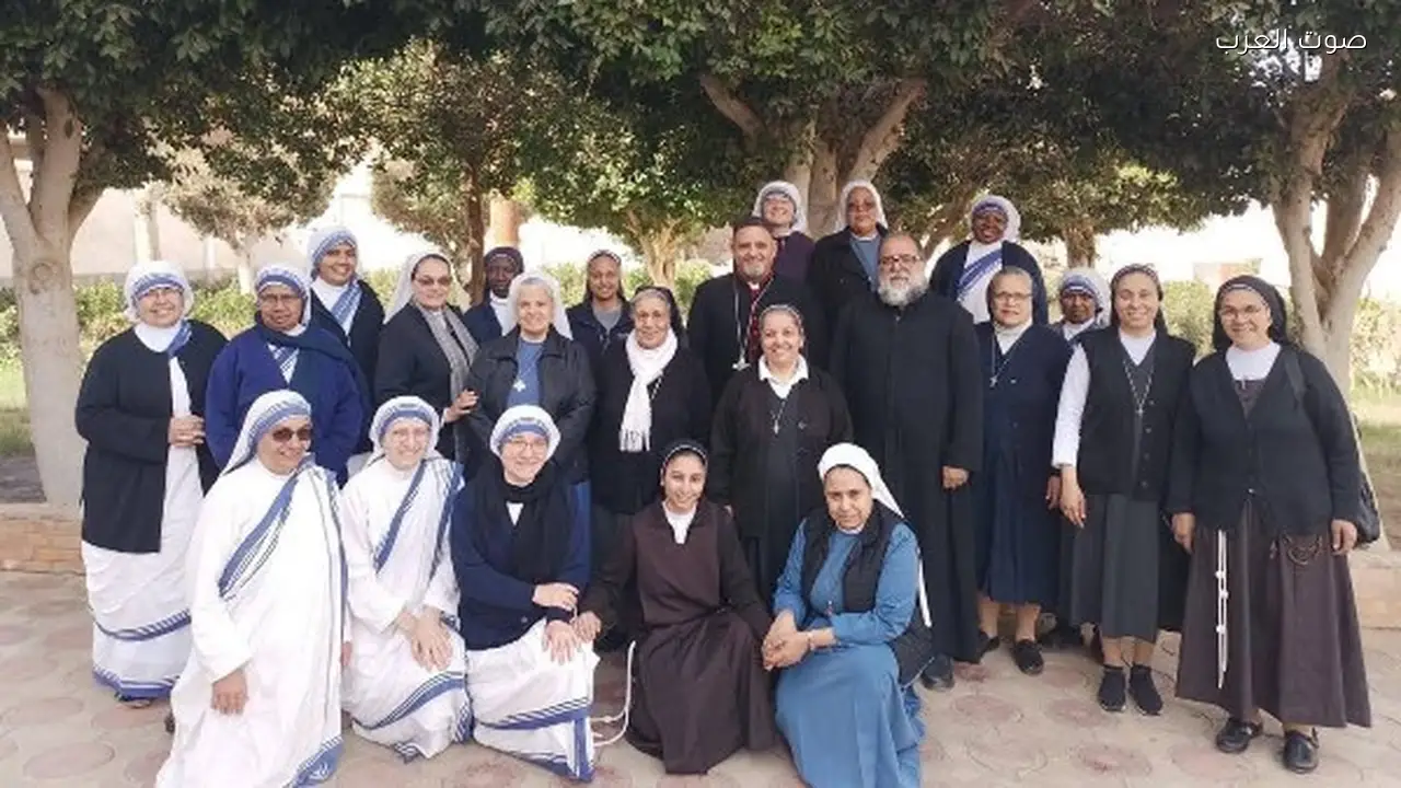 مطران أبوقرقاص للأقباط الكاثوليك يلتقي الراهبات في الإيبارشية
