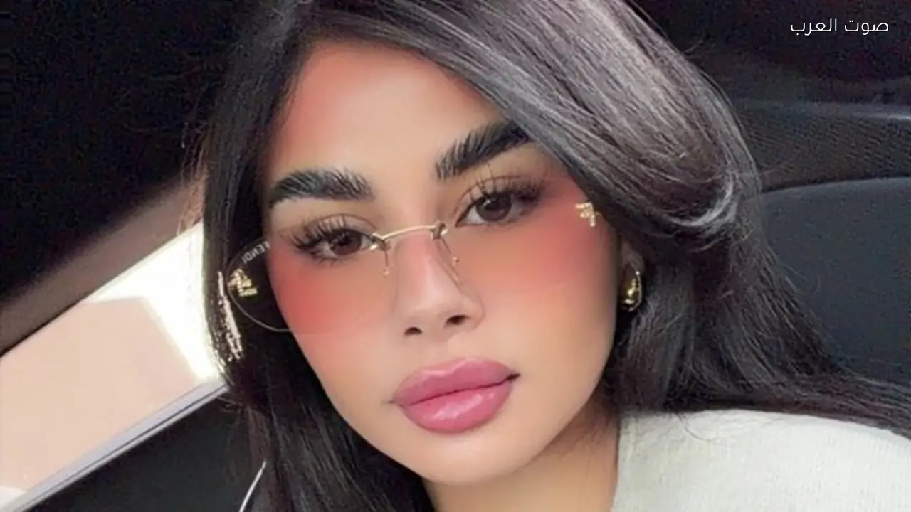 منة عرفة تتألق بمكياج هادي في أحدث إطلالة على إنستجرام