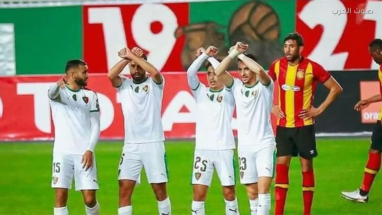 مولودية الجزائر يحقق فوزاً على سانت إيلو 2-0 في دوري الأبطال