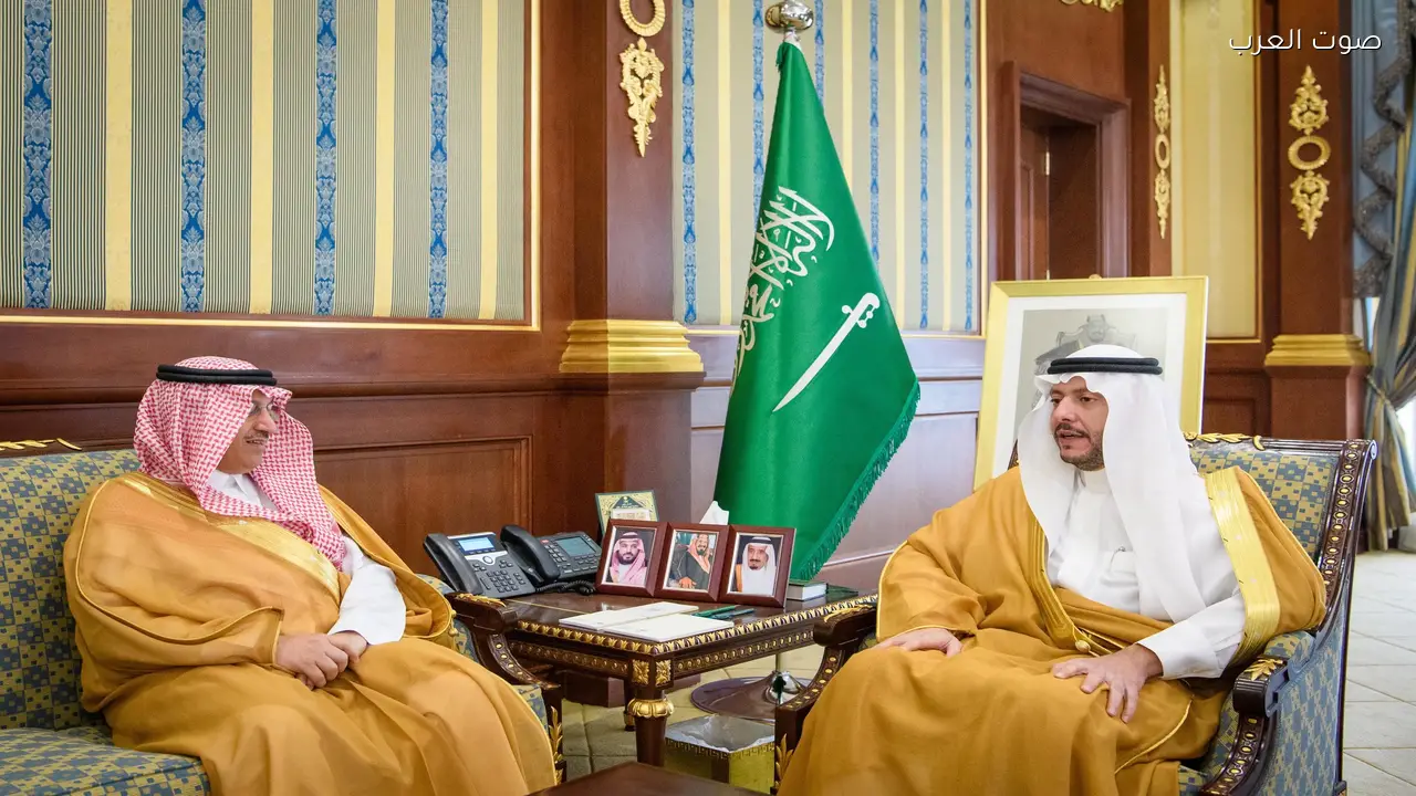 نائب أمير المدينة ووزير التعليم يناقشان سبل تطوير القطاع التعليمي
