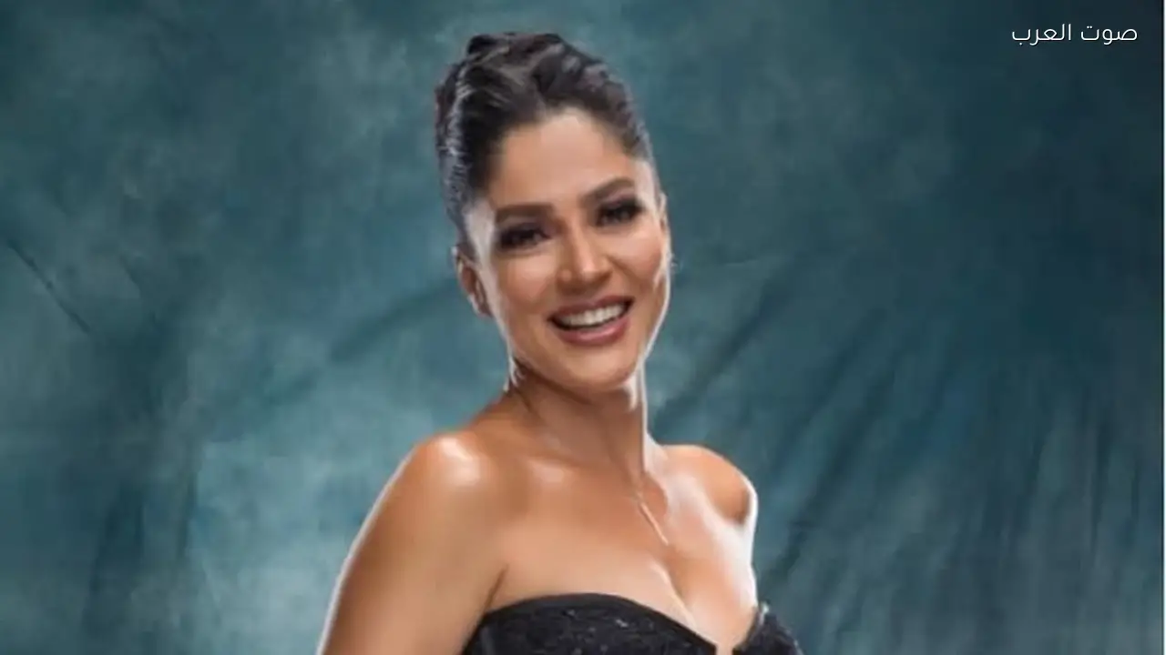 ندى موسى تتألق بفستان أسود في جلسة تصوير جديدة