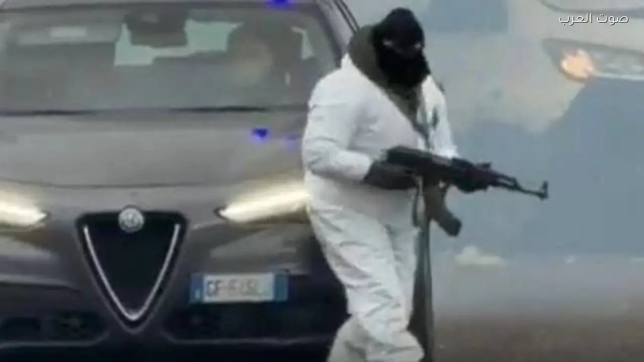 هجوم عصابة على شاحنة نقل أموال في إيطاليا خلال النهار